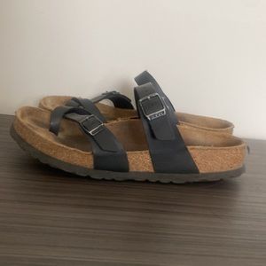 Birkenstock Mayari sandal